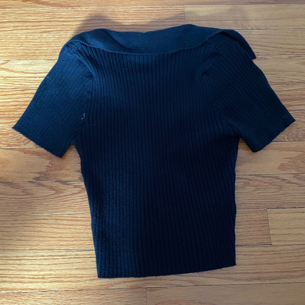 Collared top - Picture 2 of 2